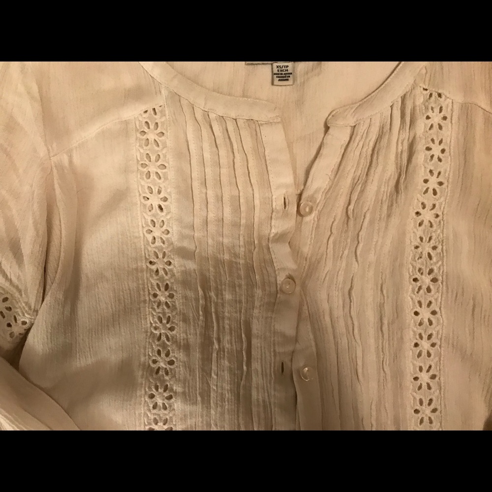 blouse - Picture 3 of 5